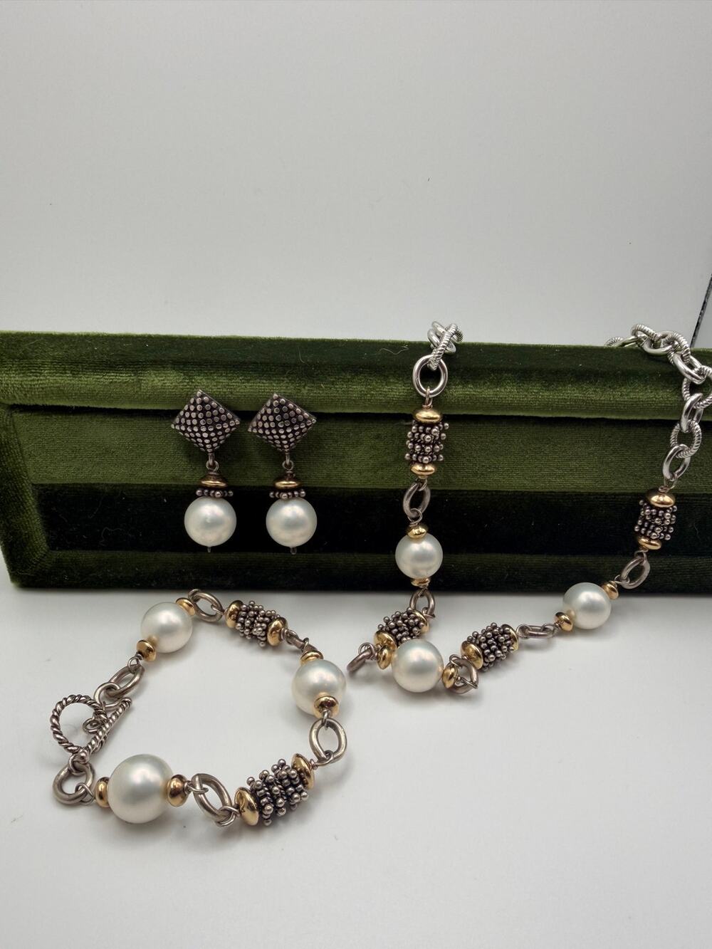 Sterling silver and pearl Jewelry set: necklace, bracelet, and earrings